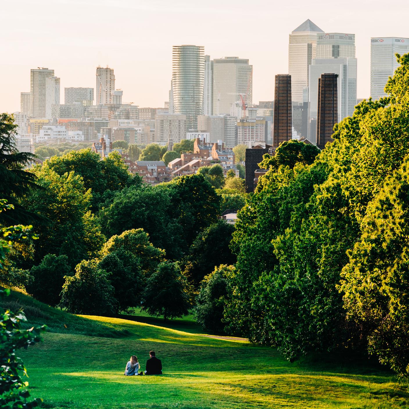 Greenwich Park, Londres, en regardant la ligne d’horizon de Canary Wharf